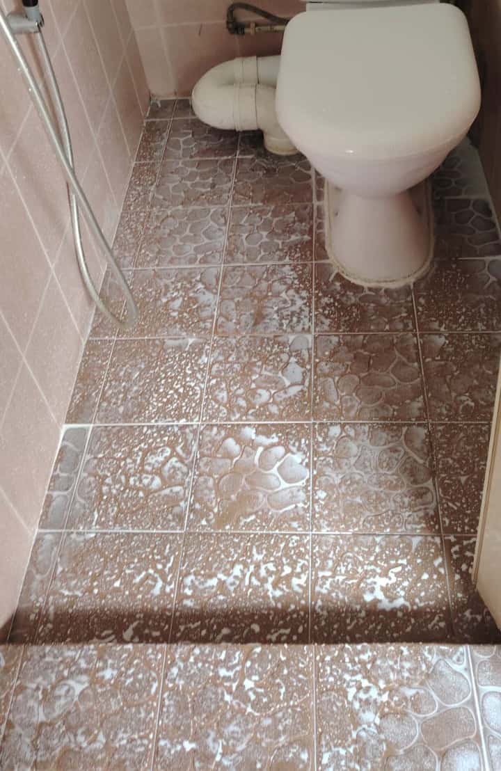 7 Types of water ceiling leakage repair in Singapore 1 Waterproofing Bathroom Above