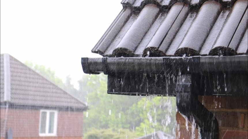 heavy rain roof leakage